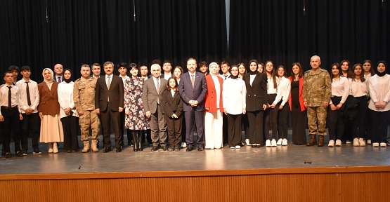 Siirt’te İstiklal Marşı'nın Kabulü ve Mehmet Akif Ersoy’u Anma Günü Etkinliklerle Kutlandı