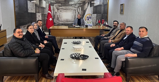 AK Parti Belediye Başkan Adayı Ekrem Olgaç’tan Siirt TSO’ya Ziyaret