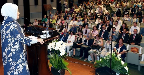 Vali Eşi Nurten Kızılkaya, Emine Erdoğan'ın Ev Sahipliğinde;’Koruyucu Aileler Günü’ Etkinliğine Katıldı