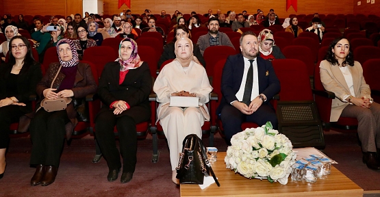 Kadına Şiddet İnsanlık Suçudur: 25 Kasım Etkinlikleri Siirt’te Gerçekleştirildi