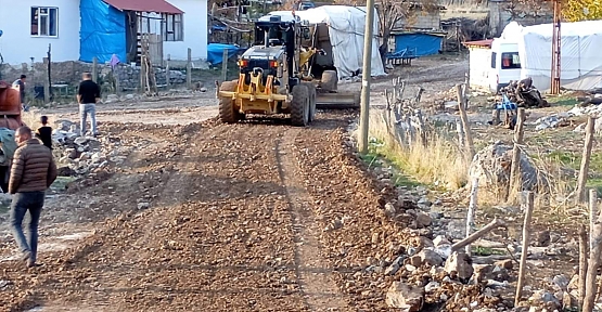 Siirt’te Köy ve Mezralarda Çalışmalar Aralıksız Devam Ediyor