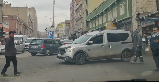 Siirt Aydınlar Caddesi’ndeki Trafik Işıkları 2 Aydır Çalışmıyor, Sürücüler Tepkili