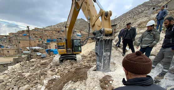 Bağgöze Köyü’nde 30 Yıl Sonra İlk Kez Mahalle Yolu Yapılıyor