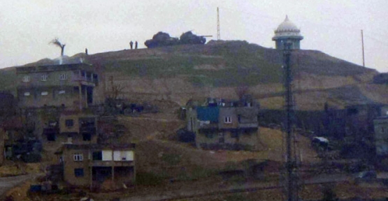  Siirt'in Tepelerine Tanklar Konuşlandırıldı