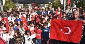 Siirt’te Cumhuriyetimizin 100. Yılı Coşkuyla Kutlandı