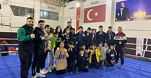 Siirt Belediye Spor Kulübü Boks Takımı Batman'dan 17 Madalya ile Döndü