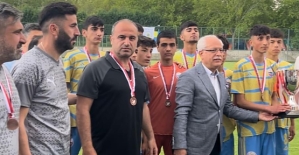 SİİRT İL ÖZEL İDARE U15 FUTBOL TAKIMI TARİH YAZDI