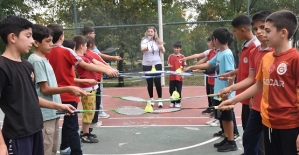 Siirt Belediyesi'nin Badminton Kursları Çocukların Yoğun İlgisiyle Devam Ediyor