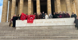 Siirt AK Parti Kadın Kolları’ndan Anıtkabir Ziyareti